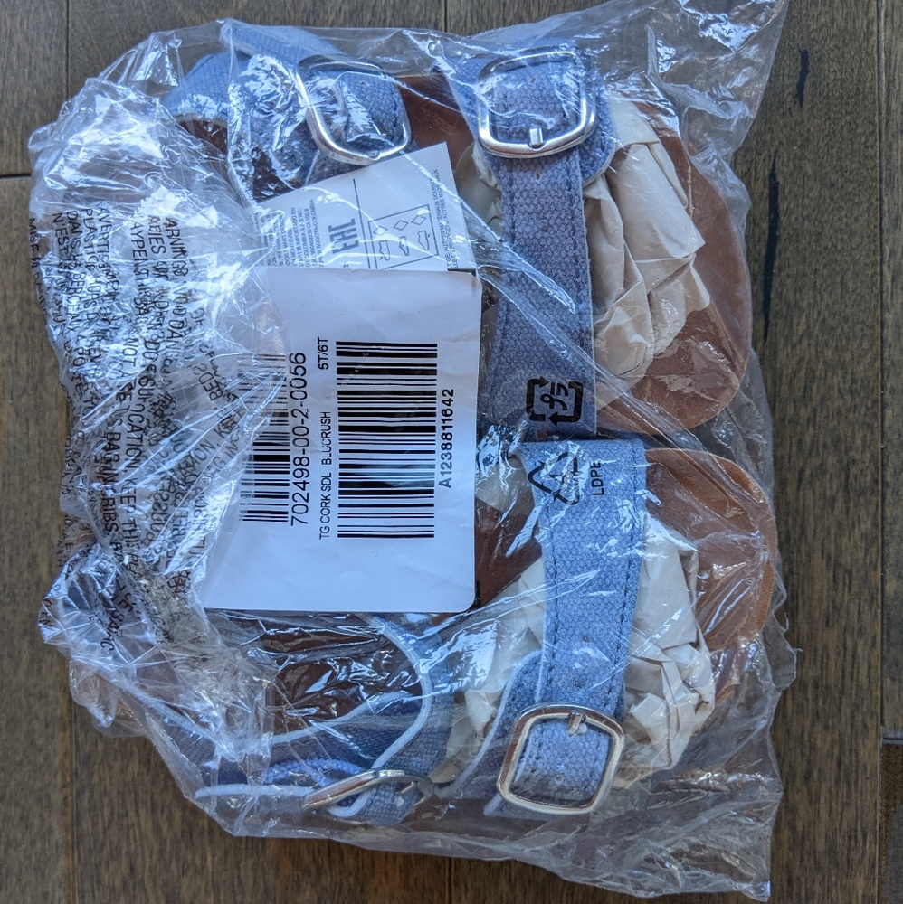 Gap Toddler Chambray Buckle Sandals - NEW!✨